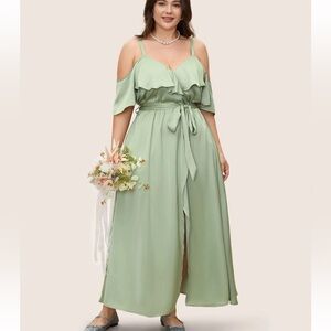 BloomChic Plus Size 2XL Solid Heart Neckline Satin Ruffle Sleeve Dress us18-20